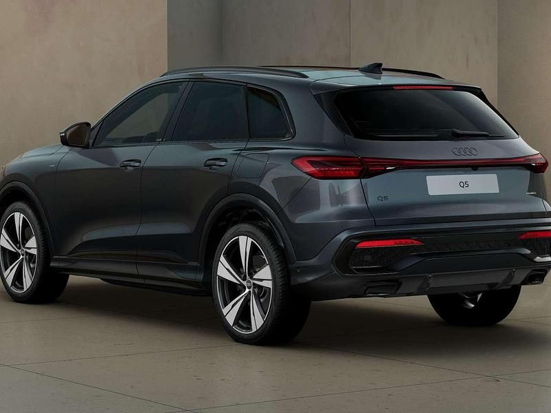 Nuova Audi Q5 S-Line 299 CV (219 kW) 2026 Grigio tambora metallico SUV