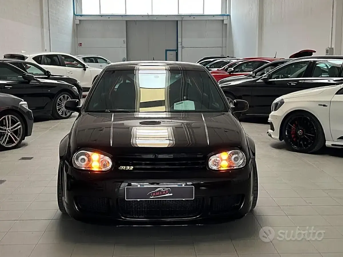 Usata VW Golf IV R 240 CV (176 kW) 2002 Marrone Berlina