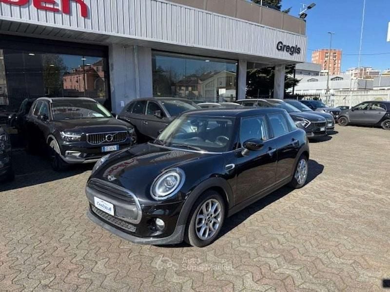 Usata Mini ONE 75 CV (55 kW) 2019 Nero Utilitaria