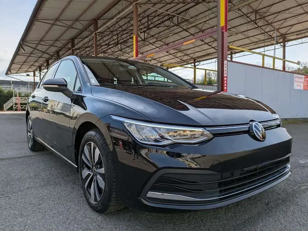 Usata VW Golf VIII Life 116 CV (85 kW) 2023 Nero Berlina