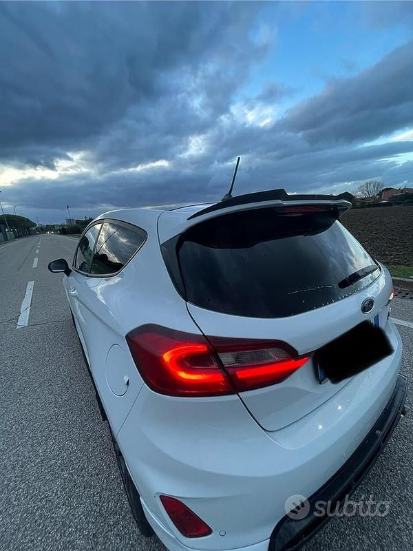 Usata Ford Fiesta ST-Line 125 CV (91 kW) 2019 Bianco Berlina