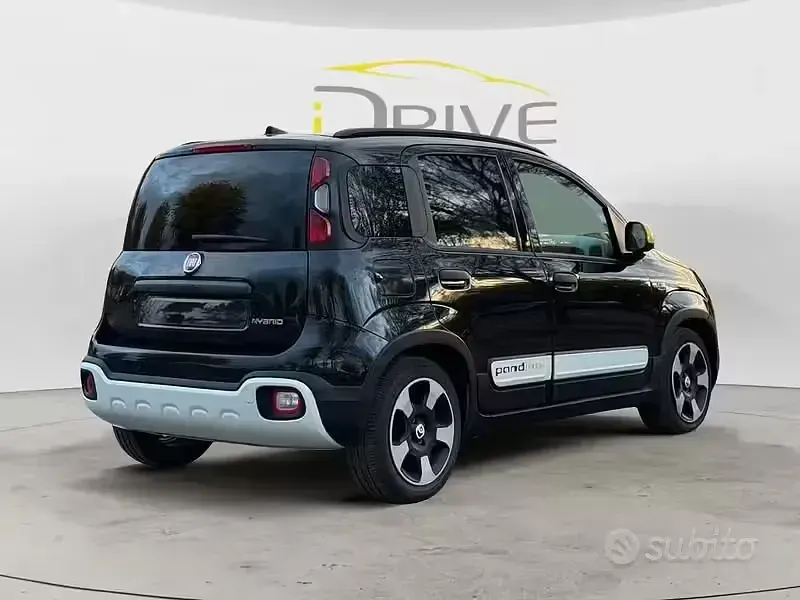 Usata Fiat Panda Cross Cross 69 CV (50 kW) 2025 Nero Utilitaria