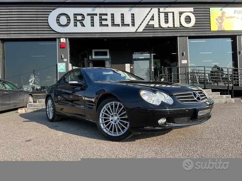 Usata Mercedes SL350 245 CV (180 kW) 2005 Nero Coupé