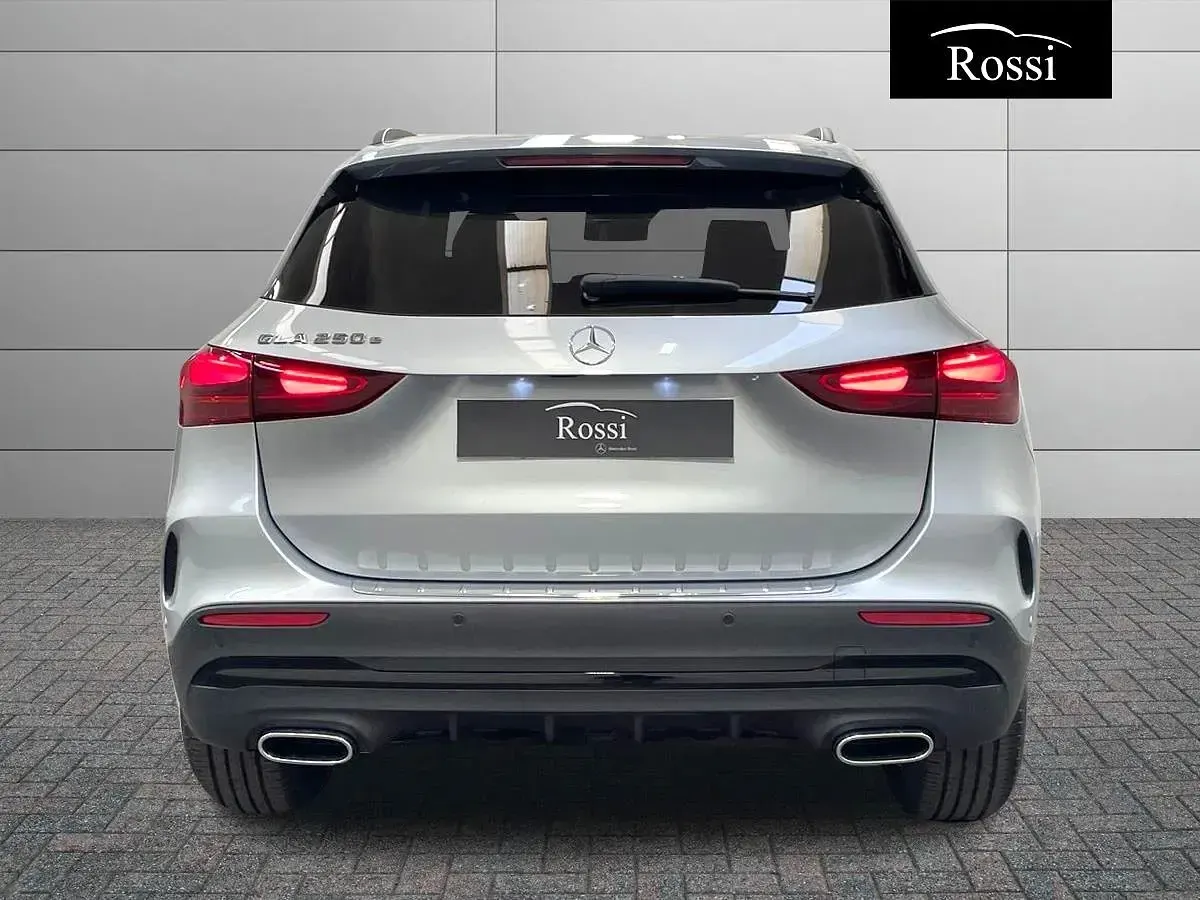 Nuova Mercedes GLA250 163 CV (119 kW) 2026 SUV