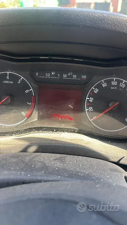 Usata Opel Corsa 90 CV (66 kW) 2017 Grigio Utilitaria