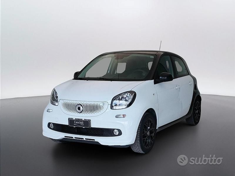 Usata Smart ForFour Superpassion 90 CV (66 kW) 2019 Bianco Utilitaria