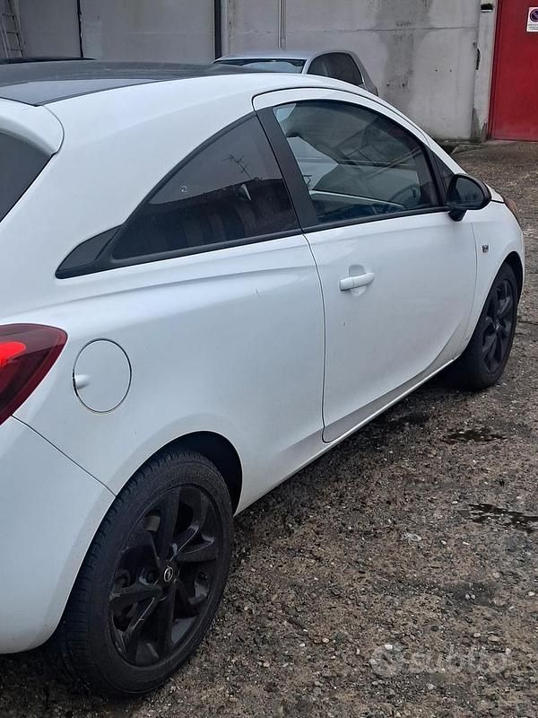 Usata Opel Corsa 2016 Bianco Utilitaria