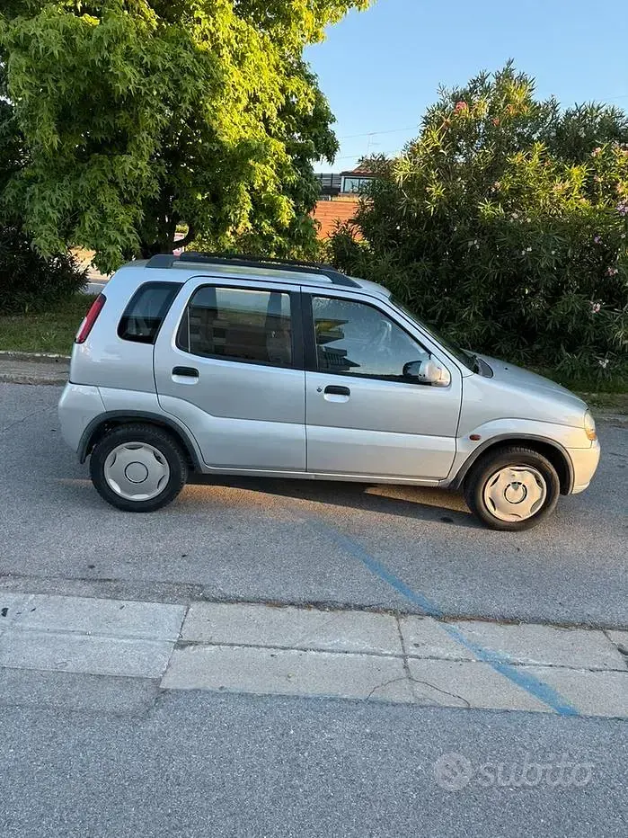 Usata Suzuki Ignis 83 CV (61 kW) 2001 Utilitaria