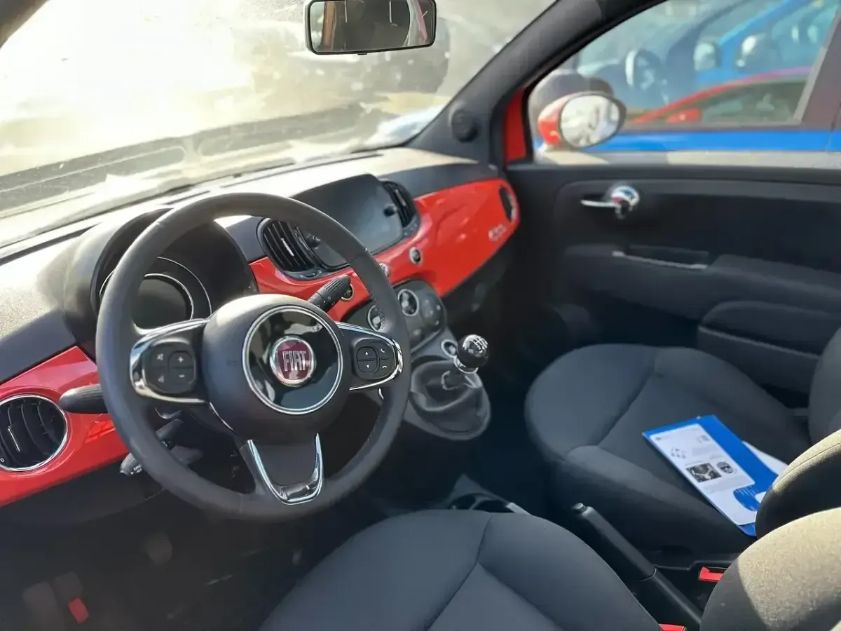 Usado Fiat 500 70 CV (51 kW) 2024 Naranja Berlina