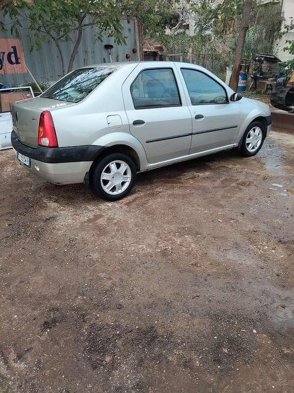 Usata 2006 Dacia Logan Ambiance Tre volumi | 2490 € - Immagine 1/4