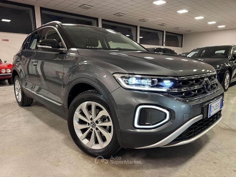 Usata VW T-Roc Style 116 CV (85 kW) 2025 Grigio SUV
