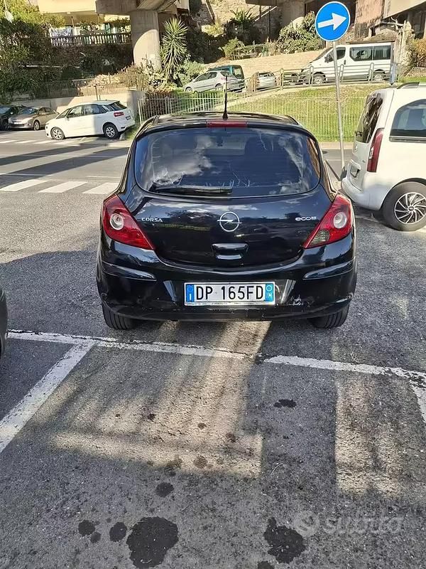 Usata Opel Corsa 75 CV (55 kW) 2008 Nero Utilitaria