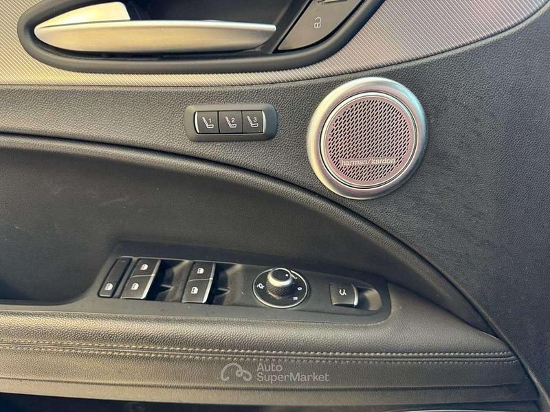 Usata Alfa Romeo Stelvio Super 210 CV (154 kW) 2017 Nero SUV