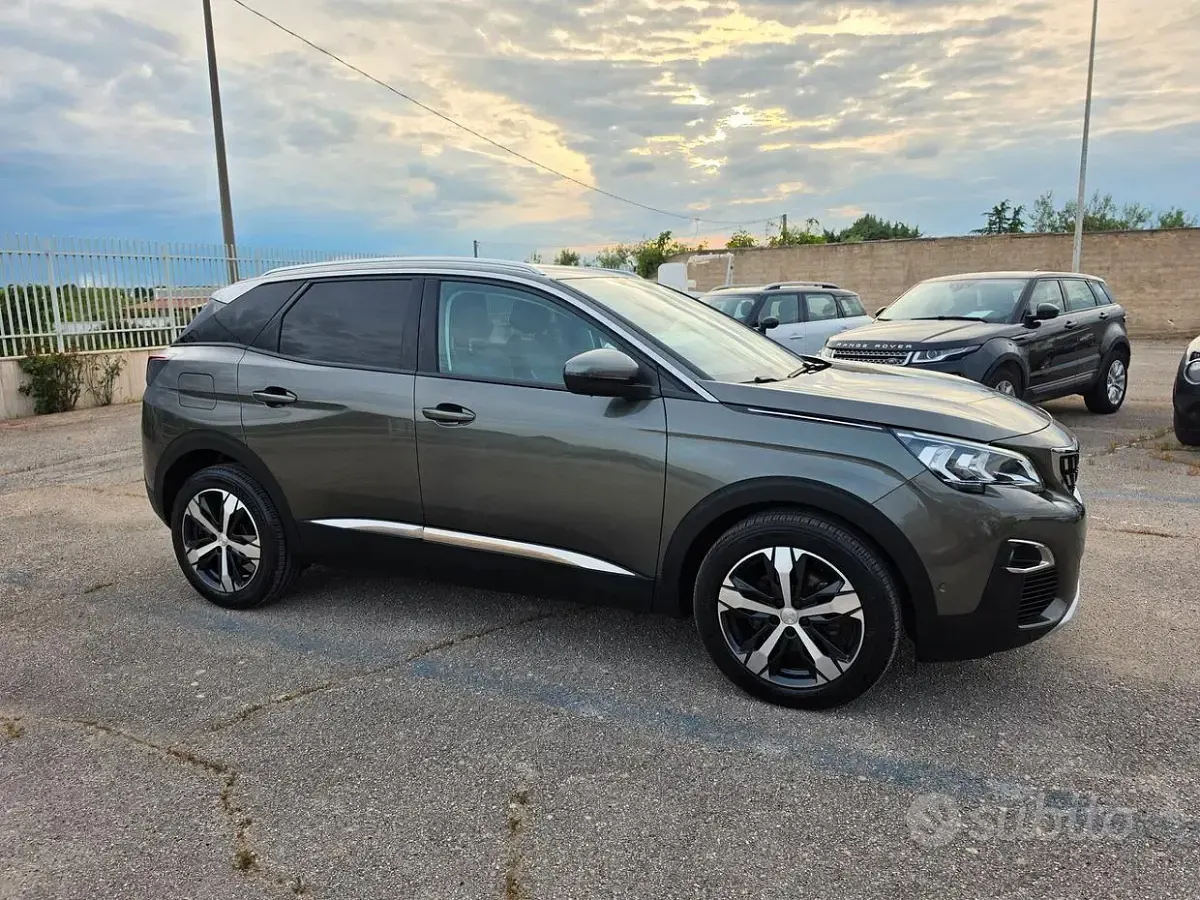 Usata Peugeot 3008 Allure 131 CV (96 kW) 2018 Grigio SUV