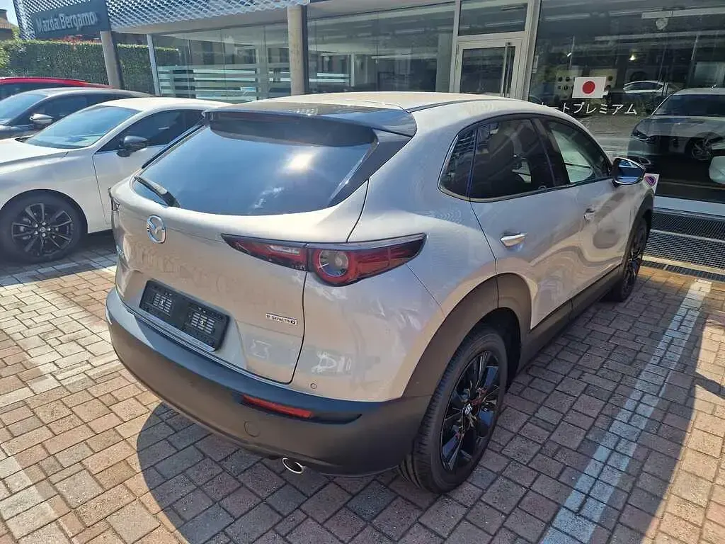 Usata Mazda CX-30 140 CV (102 kW) 2021 Jet black metallic SUV