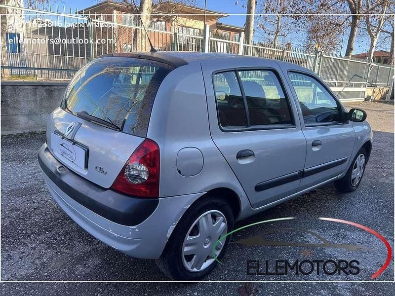 Usata Renault Clio II 60 CV (44 kW) 2003 Grigio Berlina