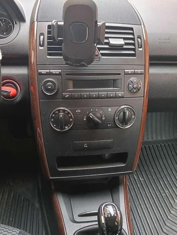 Usata Mercedes 180 Elegance 109 CV (80 kW) 2008 Marrone Berlina