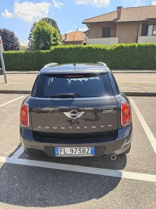 Usata Mini Cooper D Countryman 111 CV (81 kW) 2015 Marrone SUV