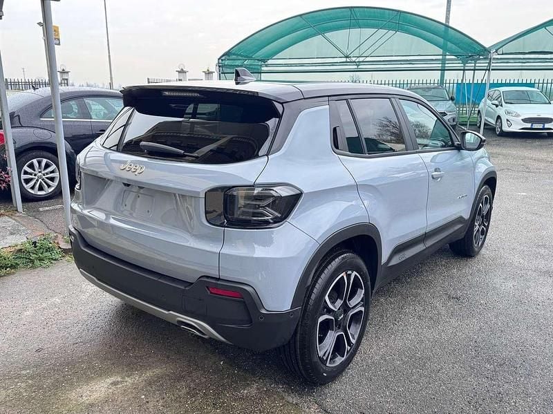Nuova Jeep Avenger Summit 101 CV (74 kW) 2025 Grigio SUV