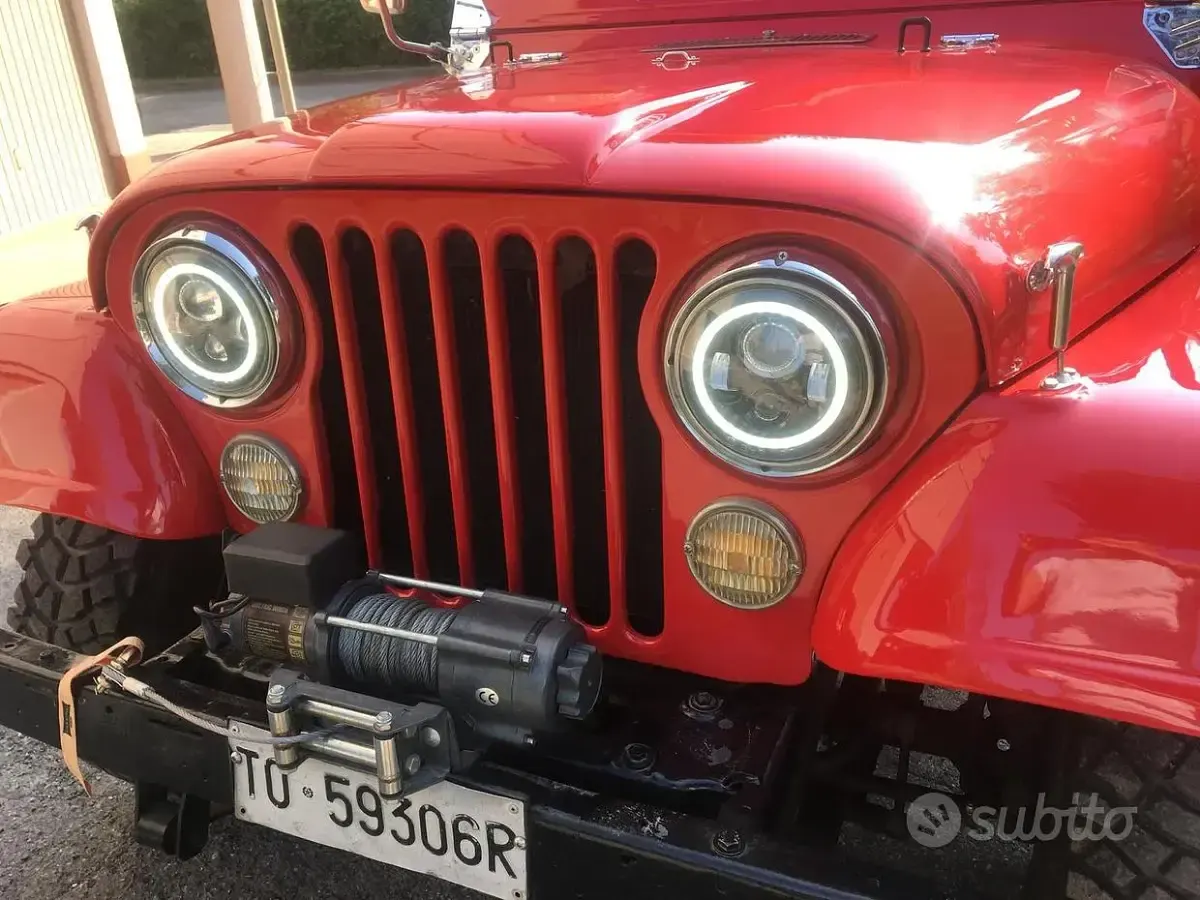 Usata Jeep CJ 1986 Rosso Cabrio
