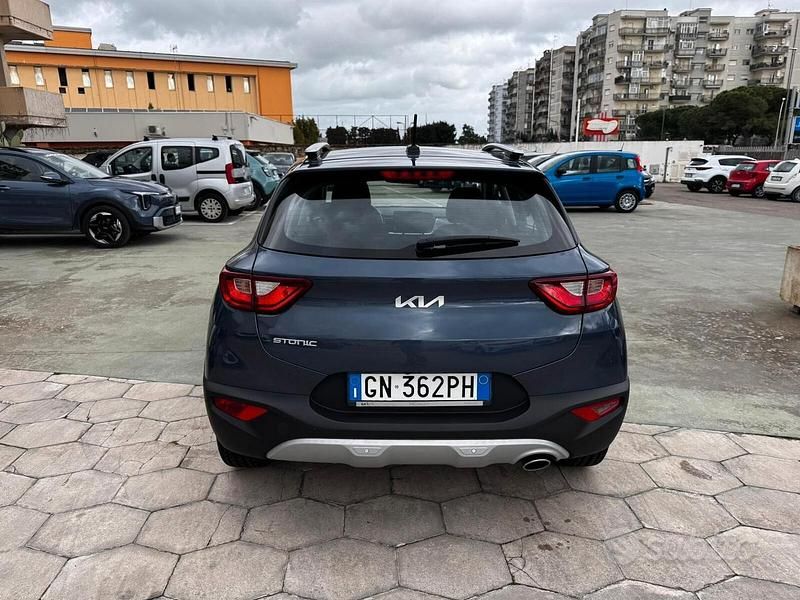 Usata Kia Stonic Urban 83 CV (61 kW) 2022 Blu SUV