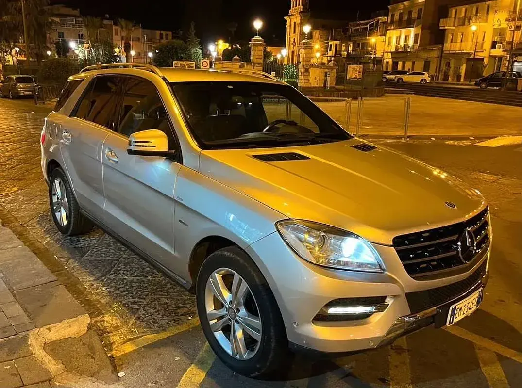 Usata Mercedes ML250 Premium 204 CV (150 kW) 2012 Grigio SUV