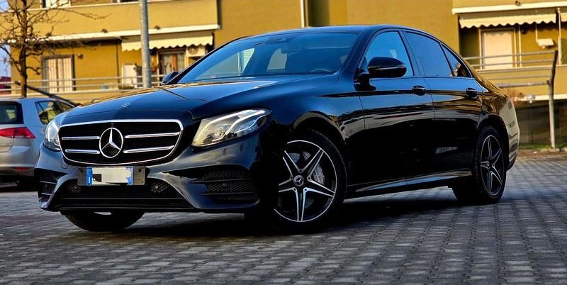 Usata Mercedes E300 Premium Plus 194 CV (142 kW) 2020 Berlina