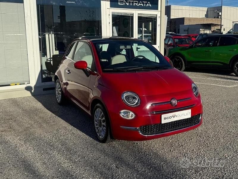 Usata Fiat 500 Dolcevita 70 CV (51 kW) 2022 Rosso Berlina