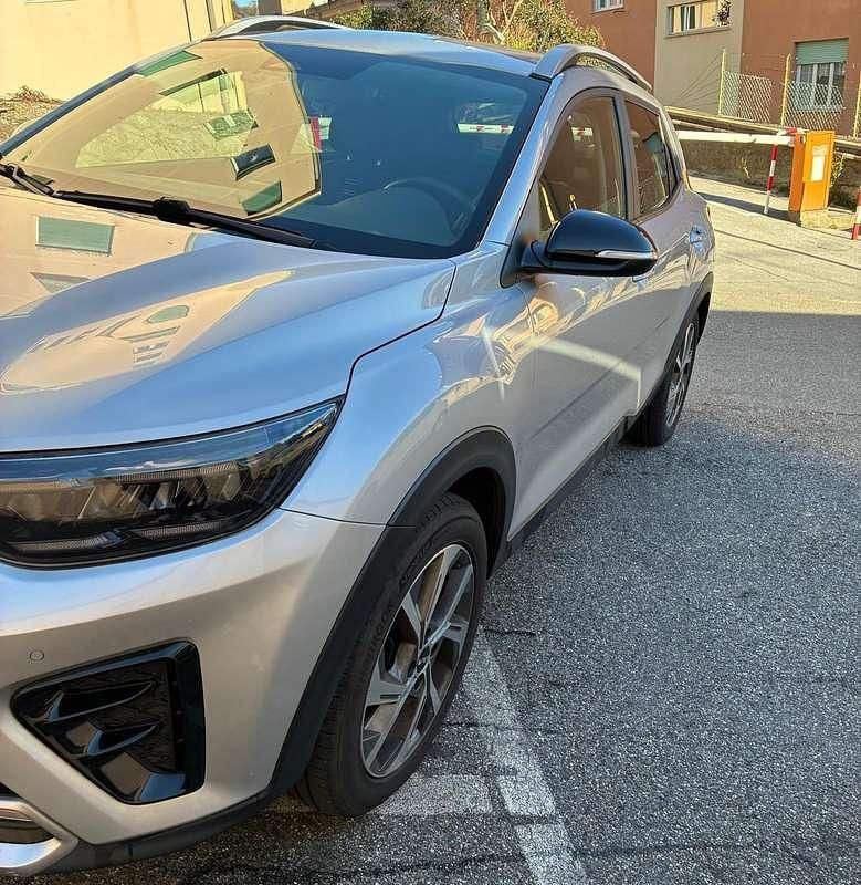 Usata Kia Stonic GT-Line 101 CV (74 kW) 2022 Grigio SUV