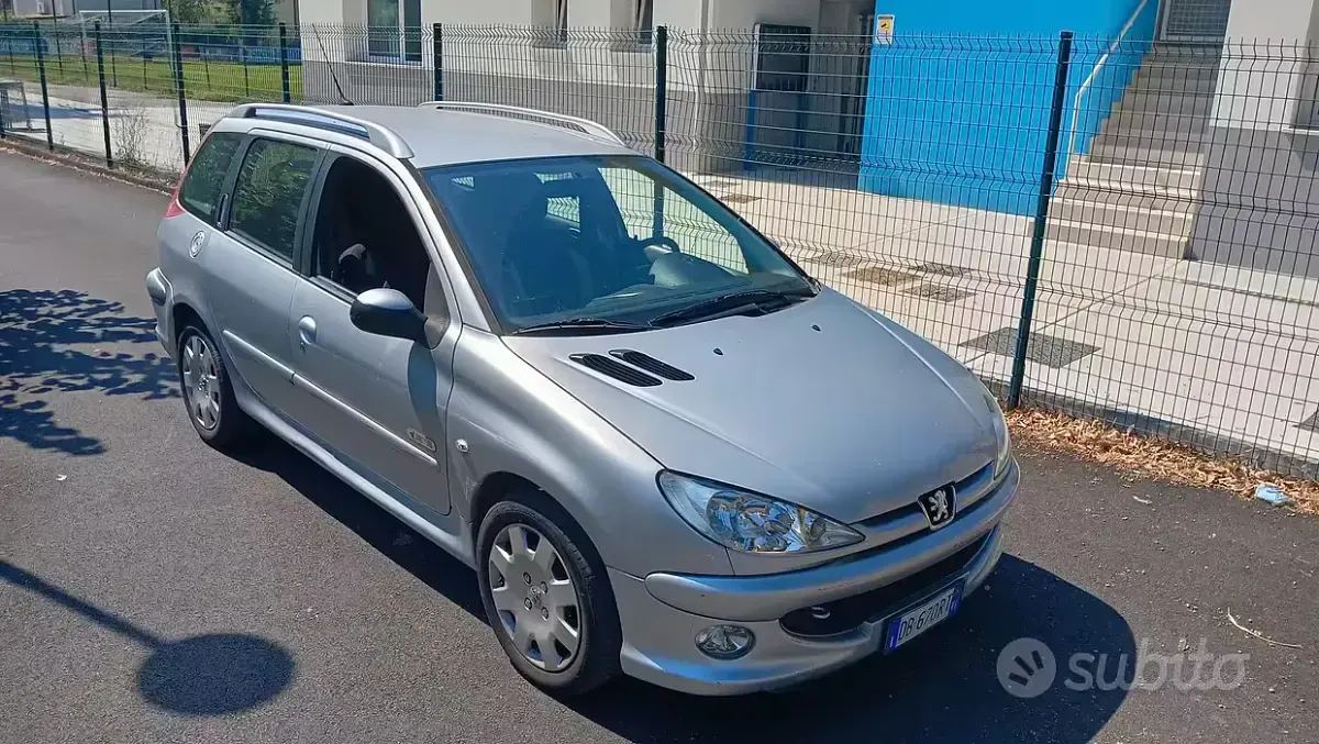 Usata Peugeot 206 88 CV (64 kW) 2006 Grigio Station wagon