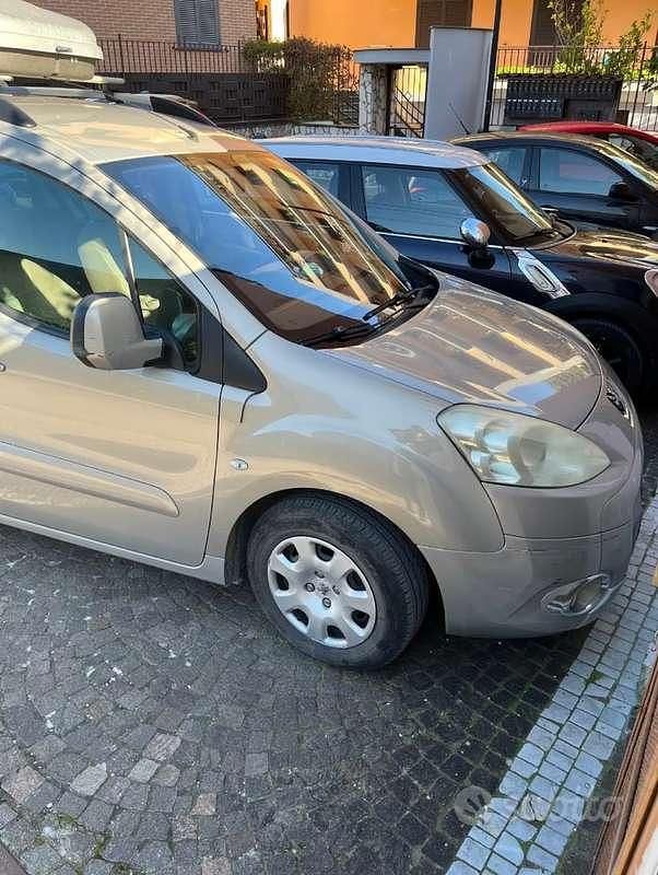 Usata Peugeot TePee Premium 90 CV (66 kW) 2009 Station wagon