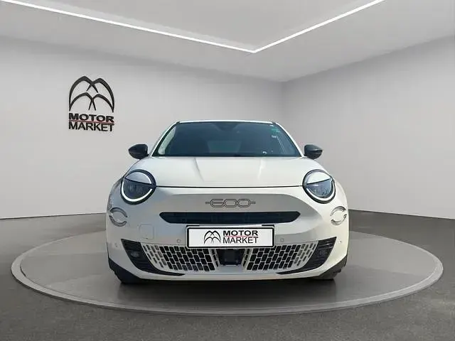 Usata Fiat 600 Pop 136 CV (100 kW) 2025 Bianco SUV