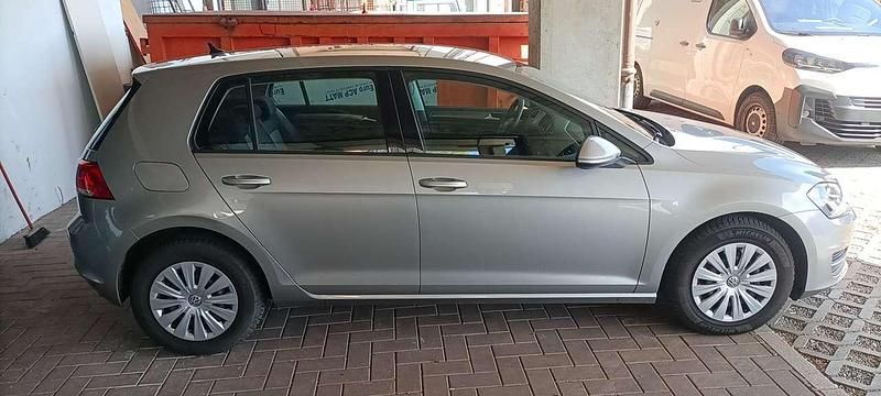 Usata VW Golf VII Trendline 90 CV (66 kW) 2017 Grigio Berlina