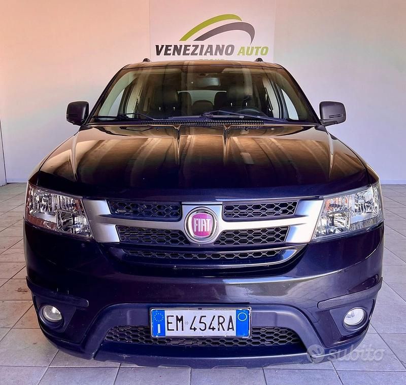 Usata Fiat Freemont 140 CV (102 kW) 2012 Nero SUV