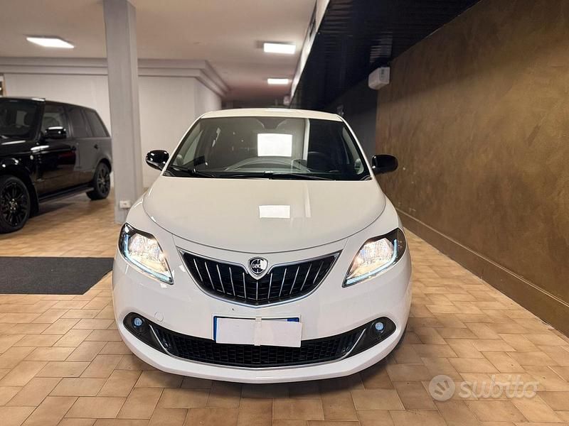 Usata Lancia Ypsilon S 69 CV (50 kW) 2024 Bianco Utilitaria