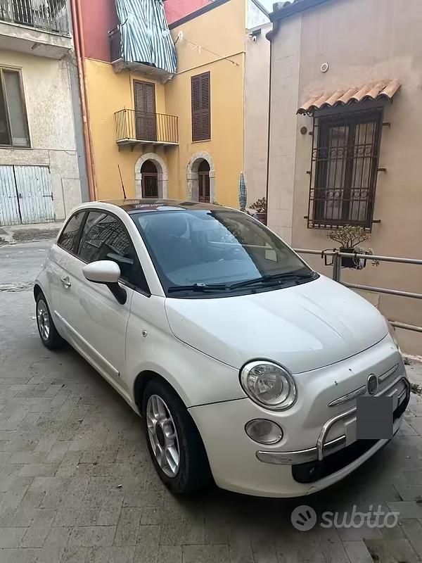 Usata Fiat 500 Lounge 95 CV (69 kW) 2011 Bianco Berlina