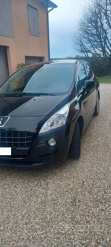 Usata Peugeot 3008 115 CV (84 kW) 2013 Nero Station wagon