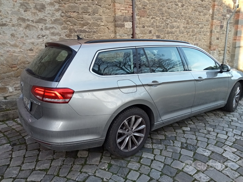 Usato 2015 VW Passat 2.0 Diesel 150 CV (10.900 €)