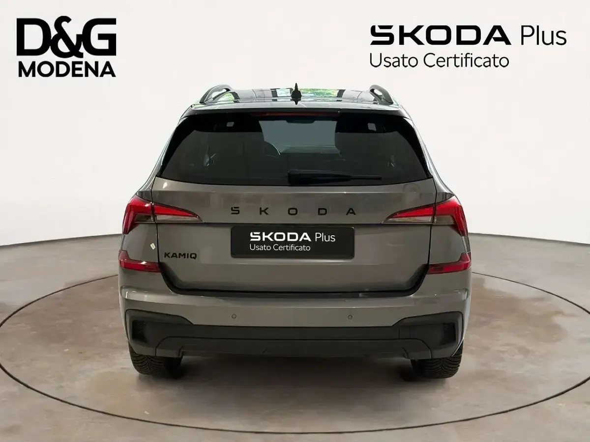 Usata Skoda Kamiq 150 CV (110 kW) 2025 Grigio SUV