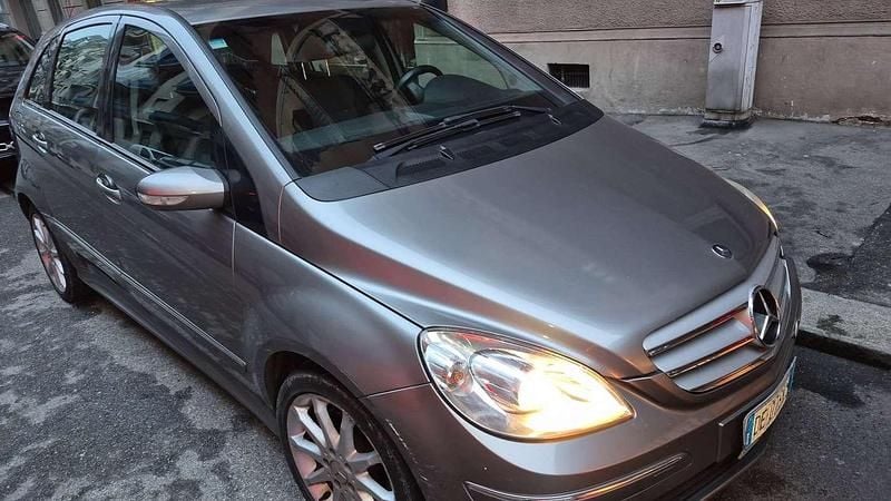 Usata Mercedes B180 109 CV (80 kW) 2007 Monovolume
