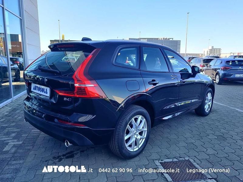 Usata Volvo XC60 Momentum 197 CV (144 kW) 2021 Nero SUV