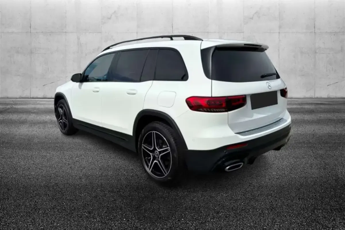 Usata Mercedes GLB180 Premium 136 CV (100 kW) 2023 Bianco SUV