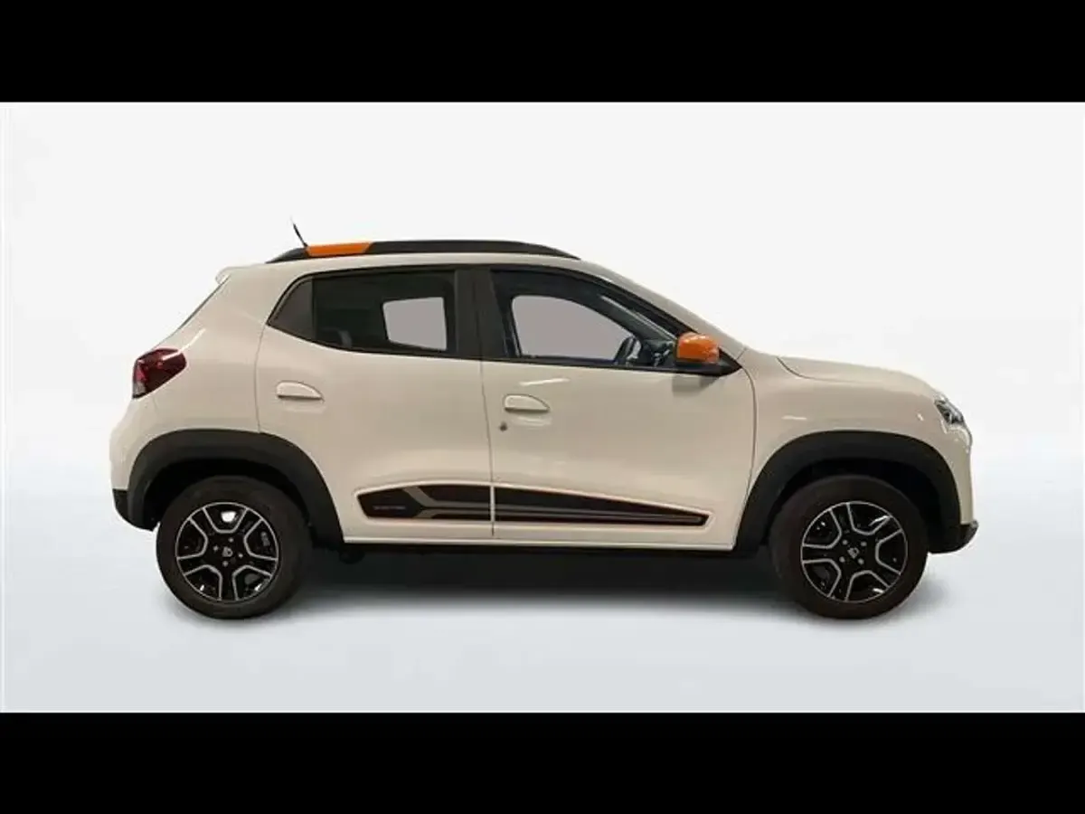 Usata Dacia Spring Comfort 33 kW (45 CV) 2023 Bianco Utilitaria