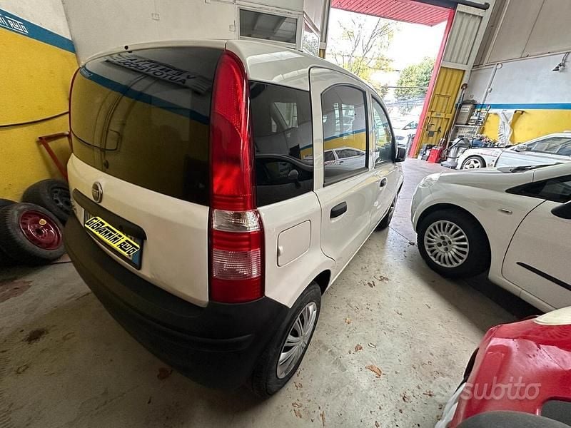 Usata Fiat Panda Active 54 CV (39 kW) 2007 Bianco Utilitaria