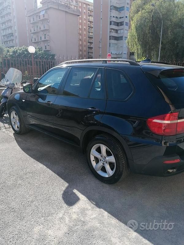 Usata BMW X5 272 CV (200 kW) 2009 Blu SUV