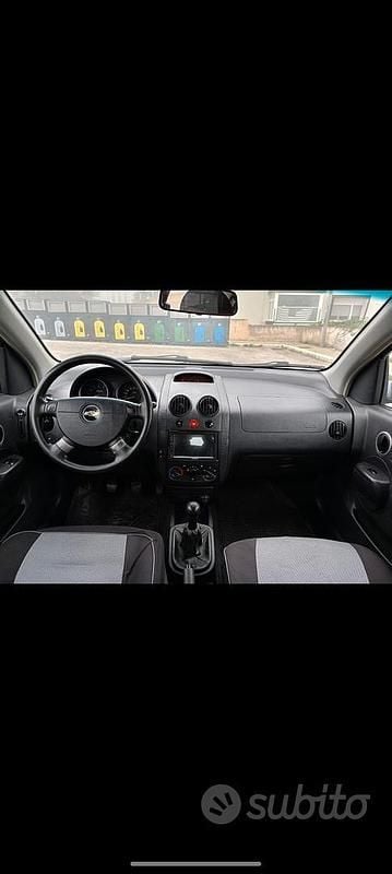 Usata Chevrolet Kalos 72 CV (52 kW) 2009 Grigio Berlina