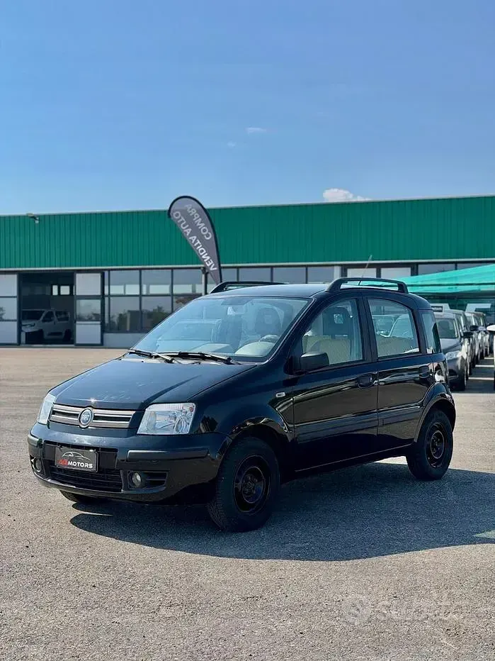 Usata Fiat Panda Emotion 69 CV (50 kW) 2006 Nero Utilitaria