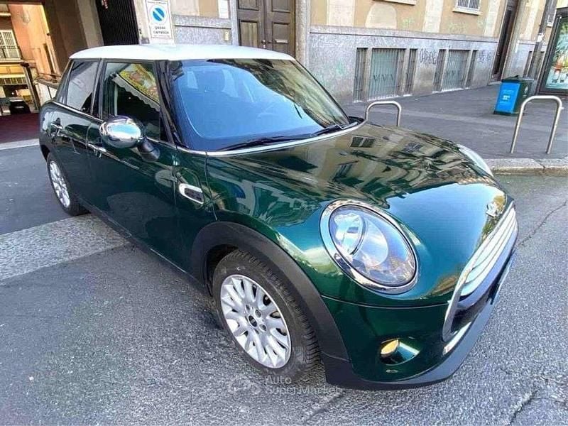 Usata Mini Cooper D Business 116 CV (85 kW) 2015 Verde Utilitaria