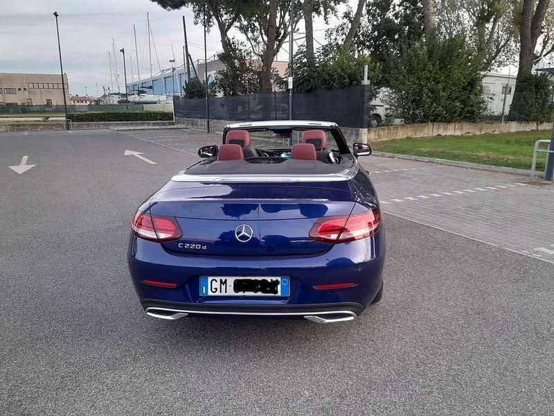 Usata Mercedes C220 Premium Plus 194 CV (142 kW) 2021 Blu/azzurro Cabrio