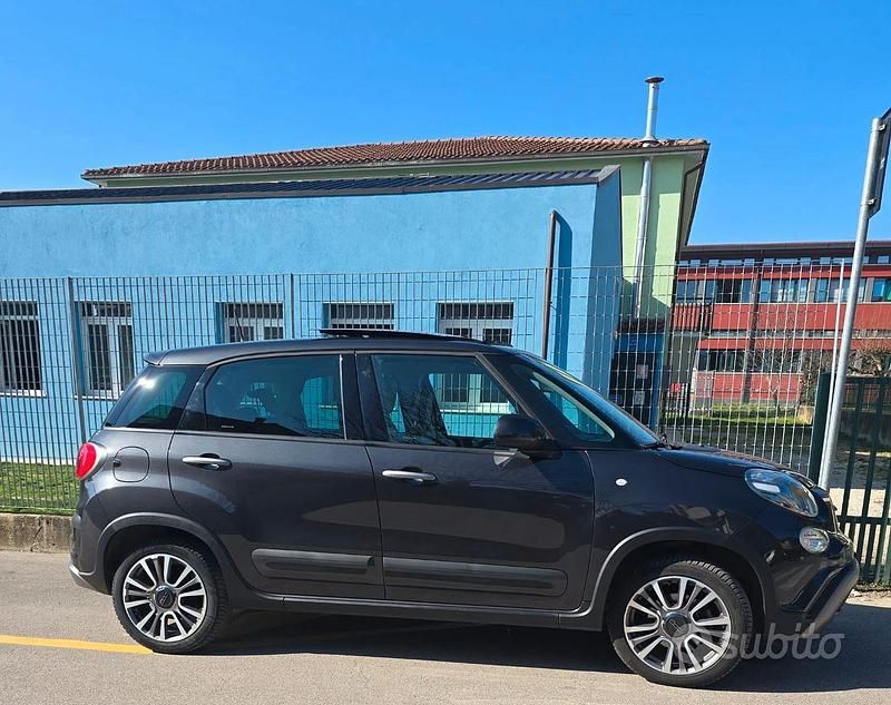 Usata Fiat 500L Cross 95 CV (69 kW) 2021 Grigio Monovolume